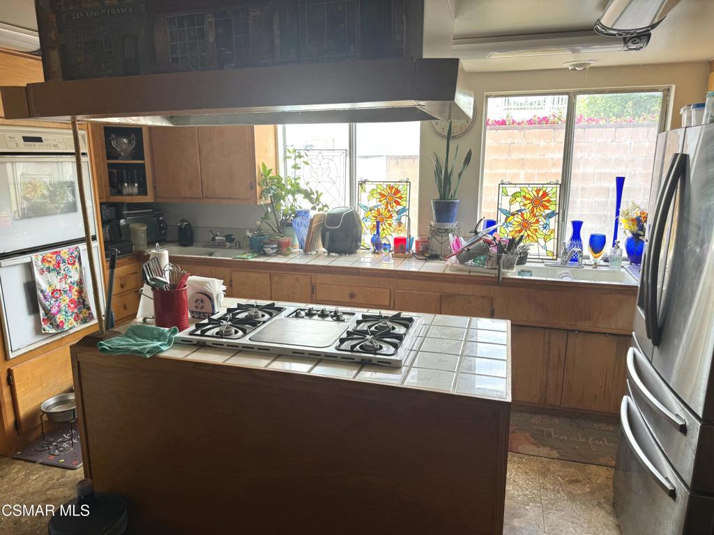 2858 Fitzgerald Road Simi Valley, CA 93065 - Photo 2 of 5 a room with storage and utility