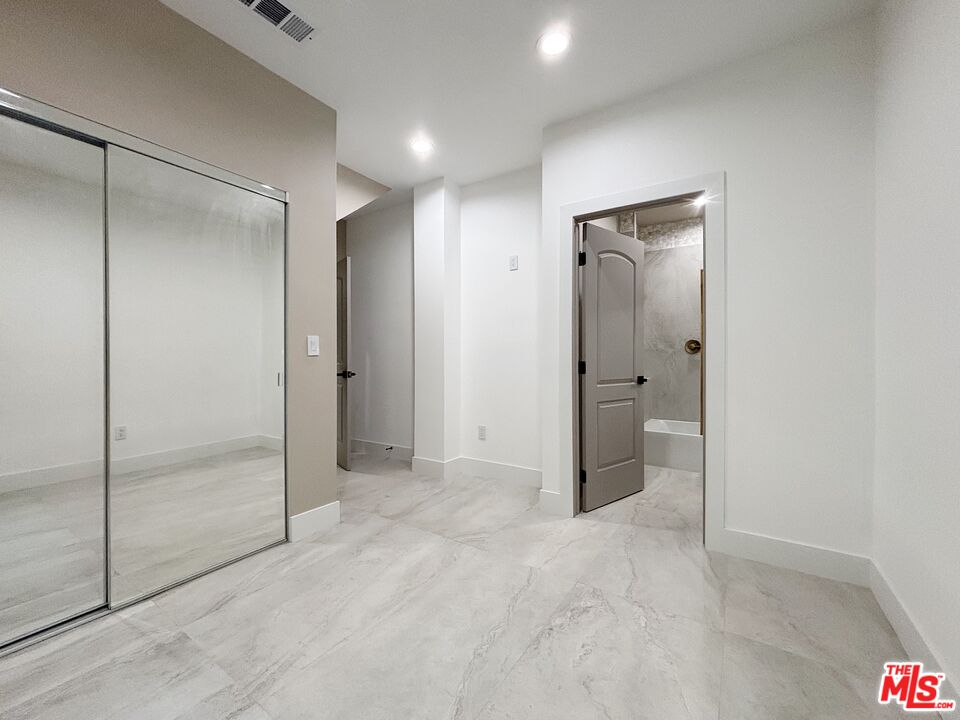 713 Devirian Place Altadena, CA 91001 - Photo 16 of 23