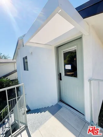 $4,999 | 713 Devirian Place, Altadena, CA 91001