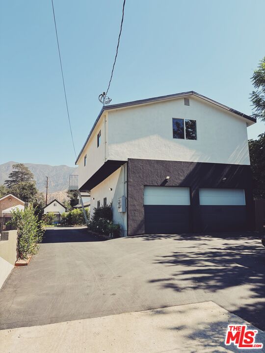 713 Devirian Place Altadena, CA 91001 - Photo 23 of 23 a front view of a house