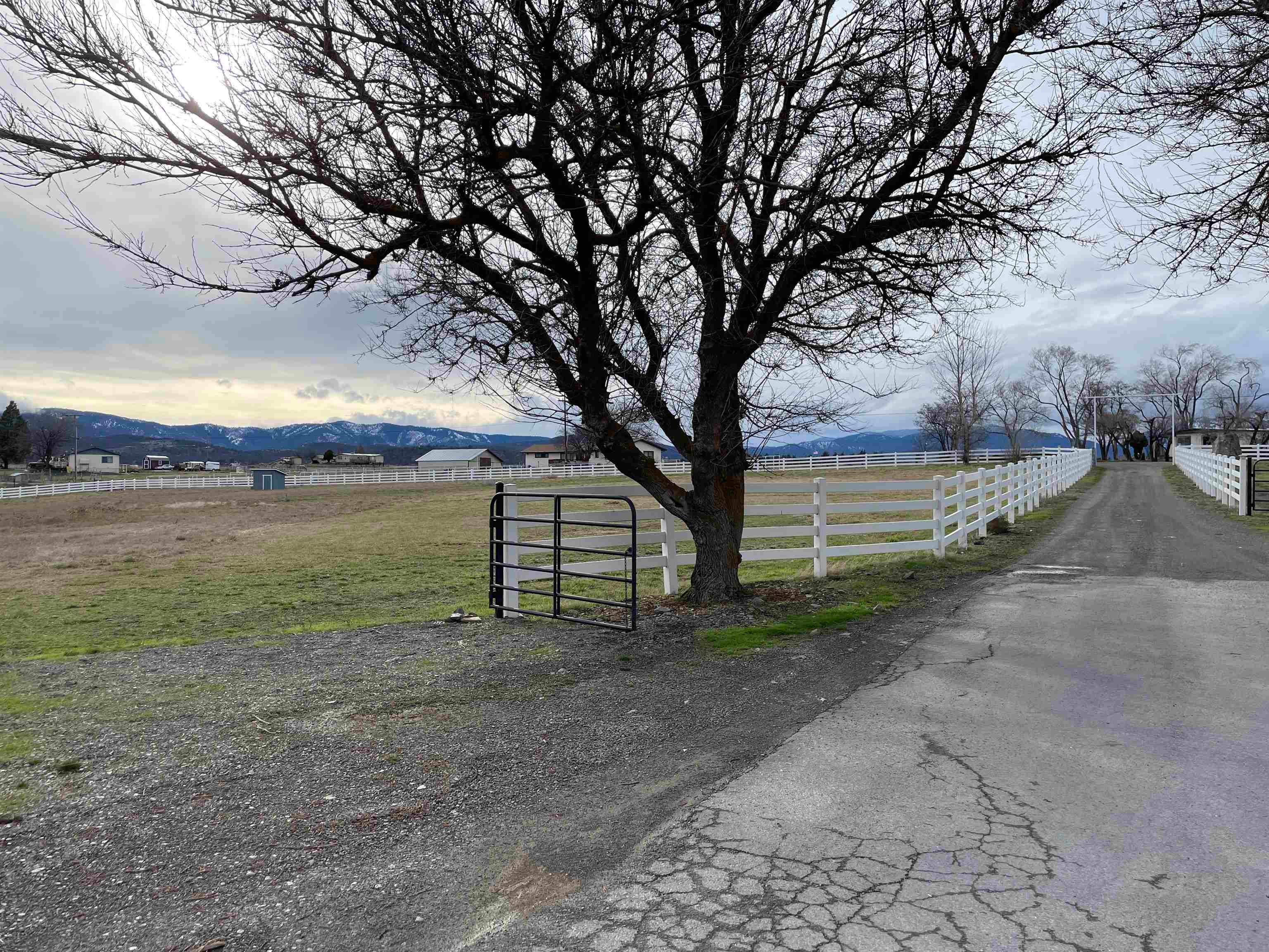 400 Holcomb Road Montague, CA 96064 - Photo 46 of 46 Gallery Image 46