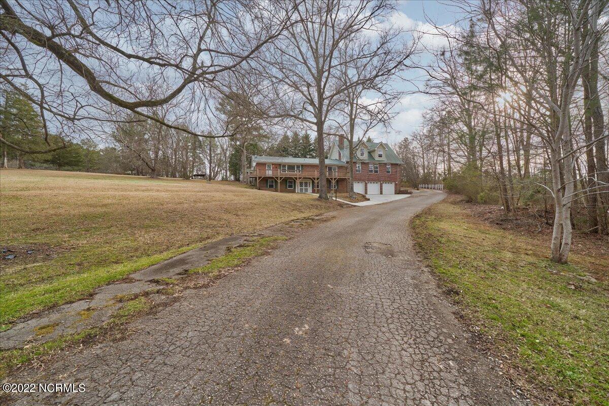 3267 Plank Road Robbins, NC 27325 - Photo 2 of 71 66-3267 Plank_66