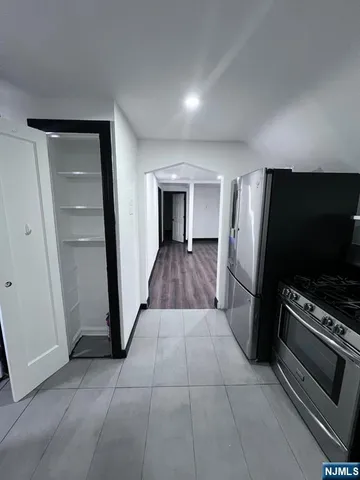 $2,400 | 145 Parker Avenue, Hawthorne, NJ 07506