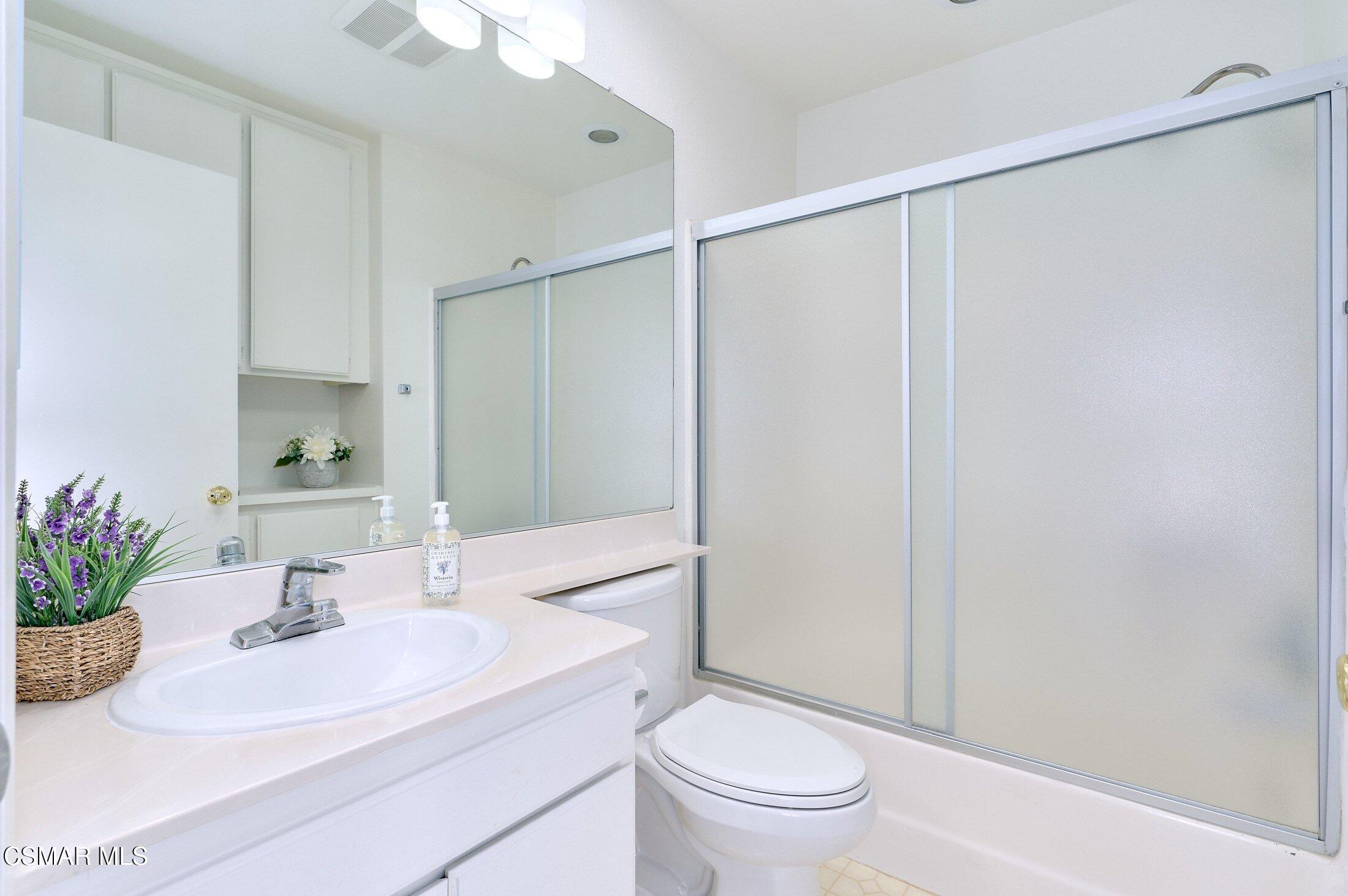 5368 Rainwood Street, Unit 65 Simi Valley, CA 93063 - Photo 19 of 34 018_5368_rainwood_st._0018_146