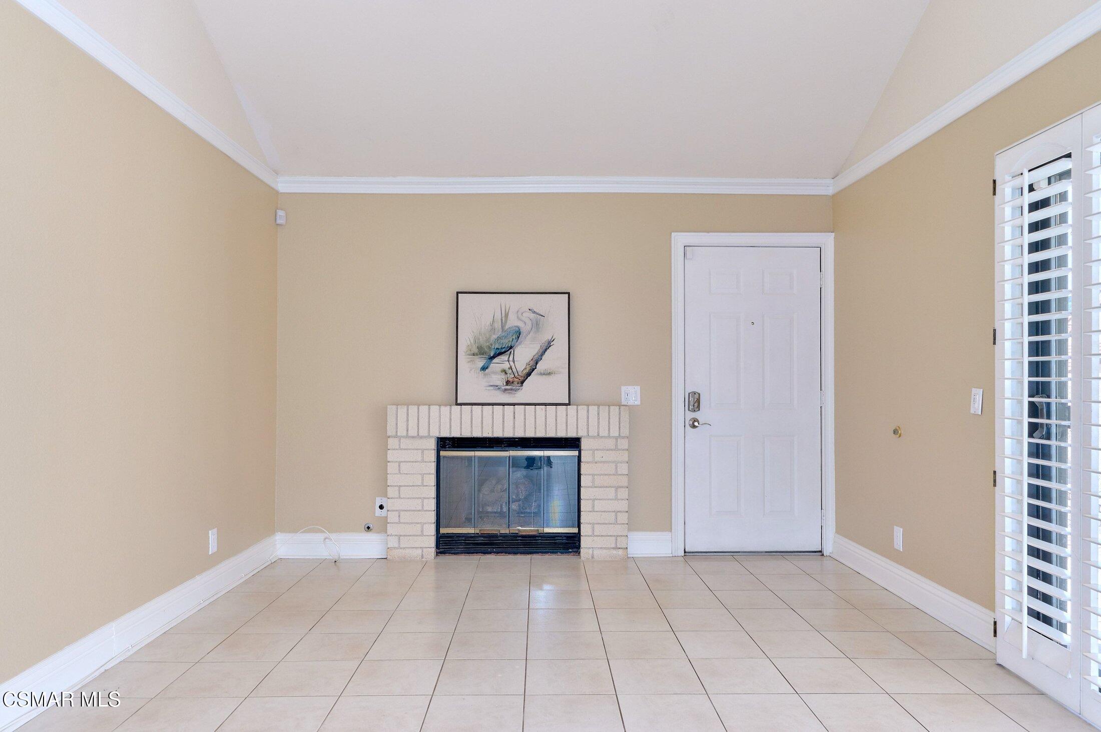 5368 Rainwood Street, Unit 65 Simi Valley, CA 93063 - Photo 6 of 34 026_5368_rainwood_st._0027_589