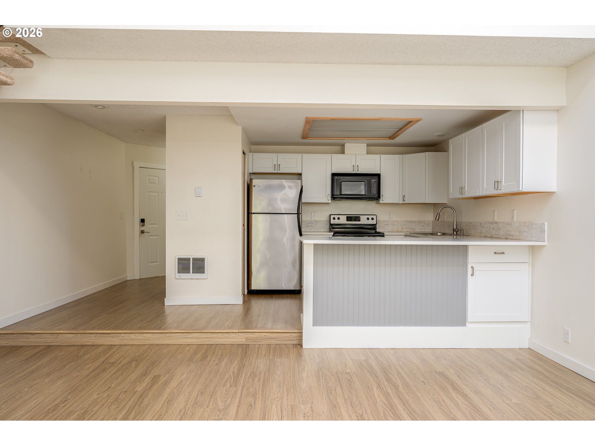 4684 Southwest Comus Place, Unit 1G Portland, OR 97219 - Photo 14 of 38