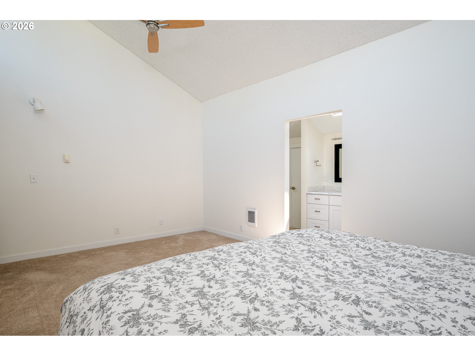4684 Southwest Comus Place, Unit 1G Portland, OR 97219 - Photo 18 of 38