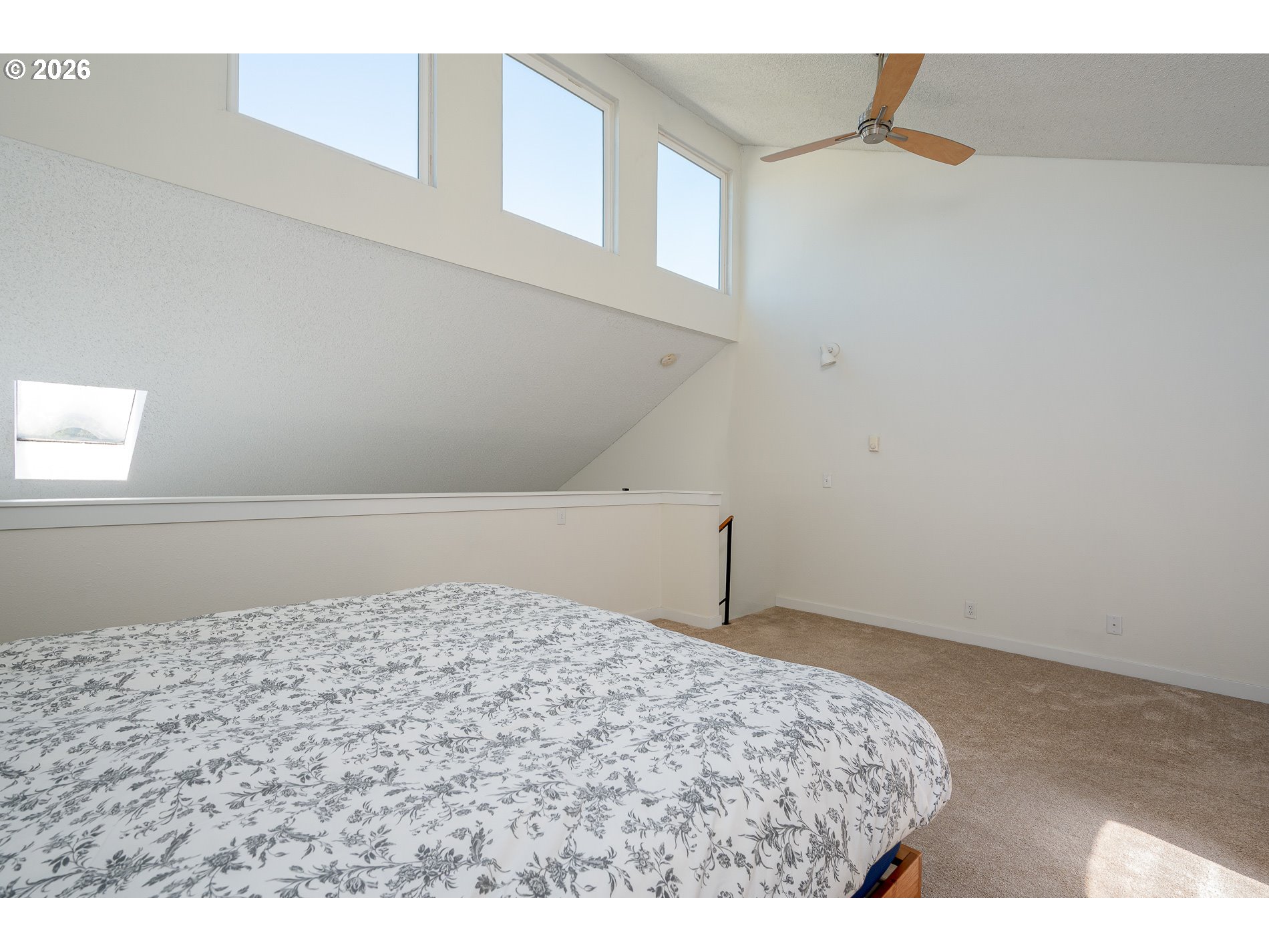4684 Southwest Comus Place, Unit 1G Portland, OR 97219 - Photo 20 of 38