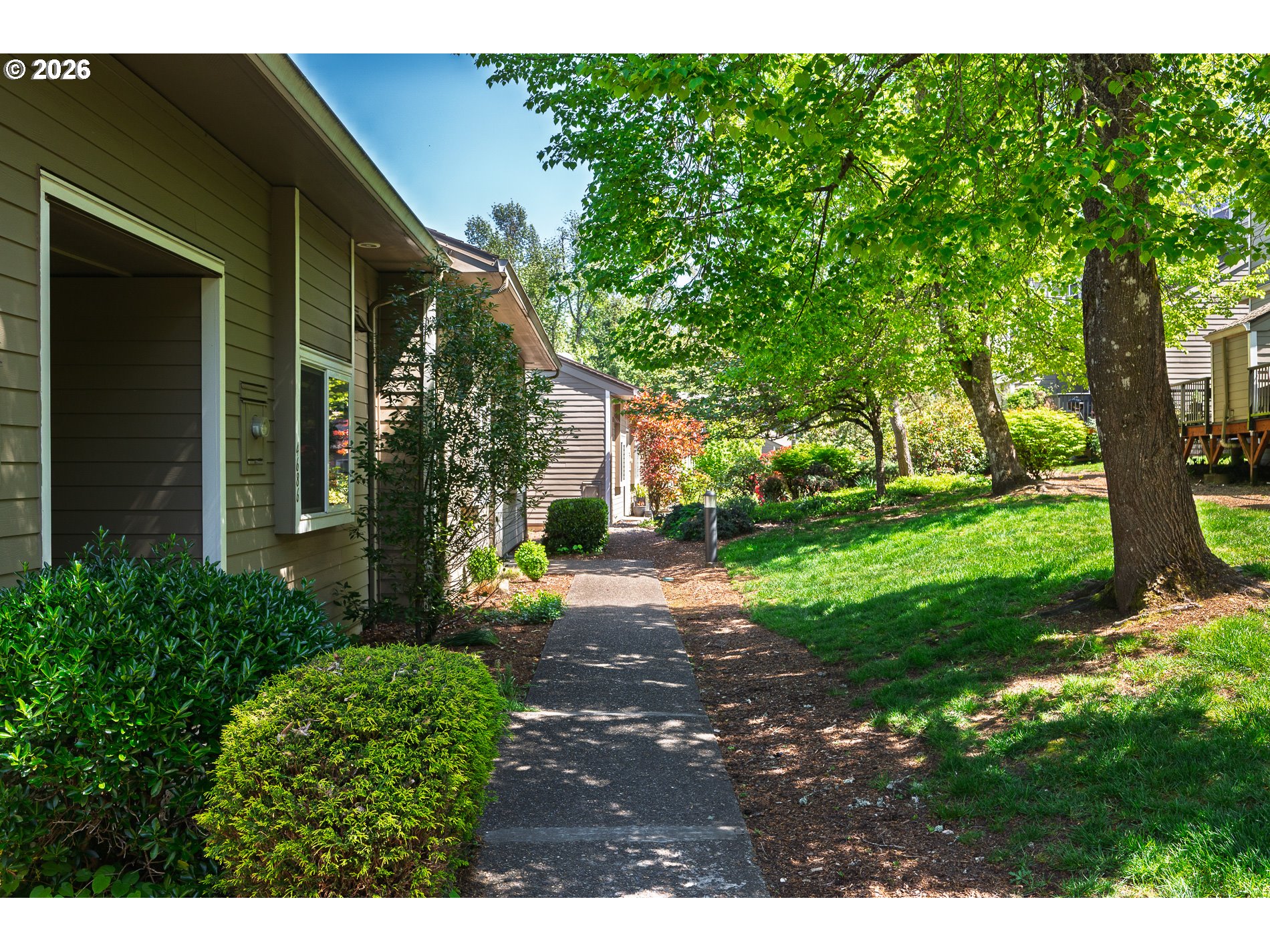 4684 Southwest Comus Place, Unit 1G Portland, OR 97219 - Photo 24 of 38