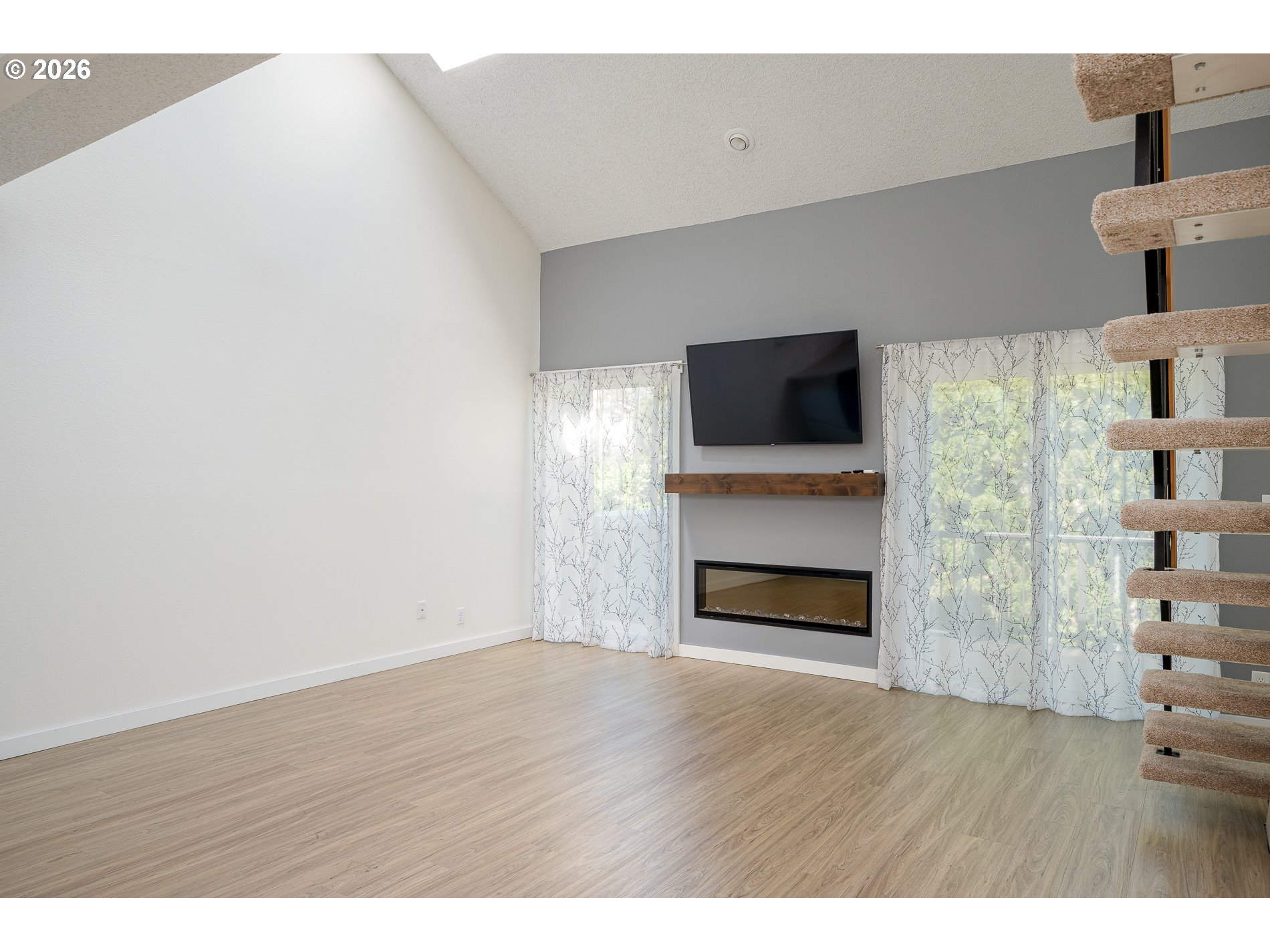 4684 Southwest Comus Place, Unit 1G Portland, OR 97219 - Photo 37 of 38