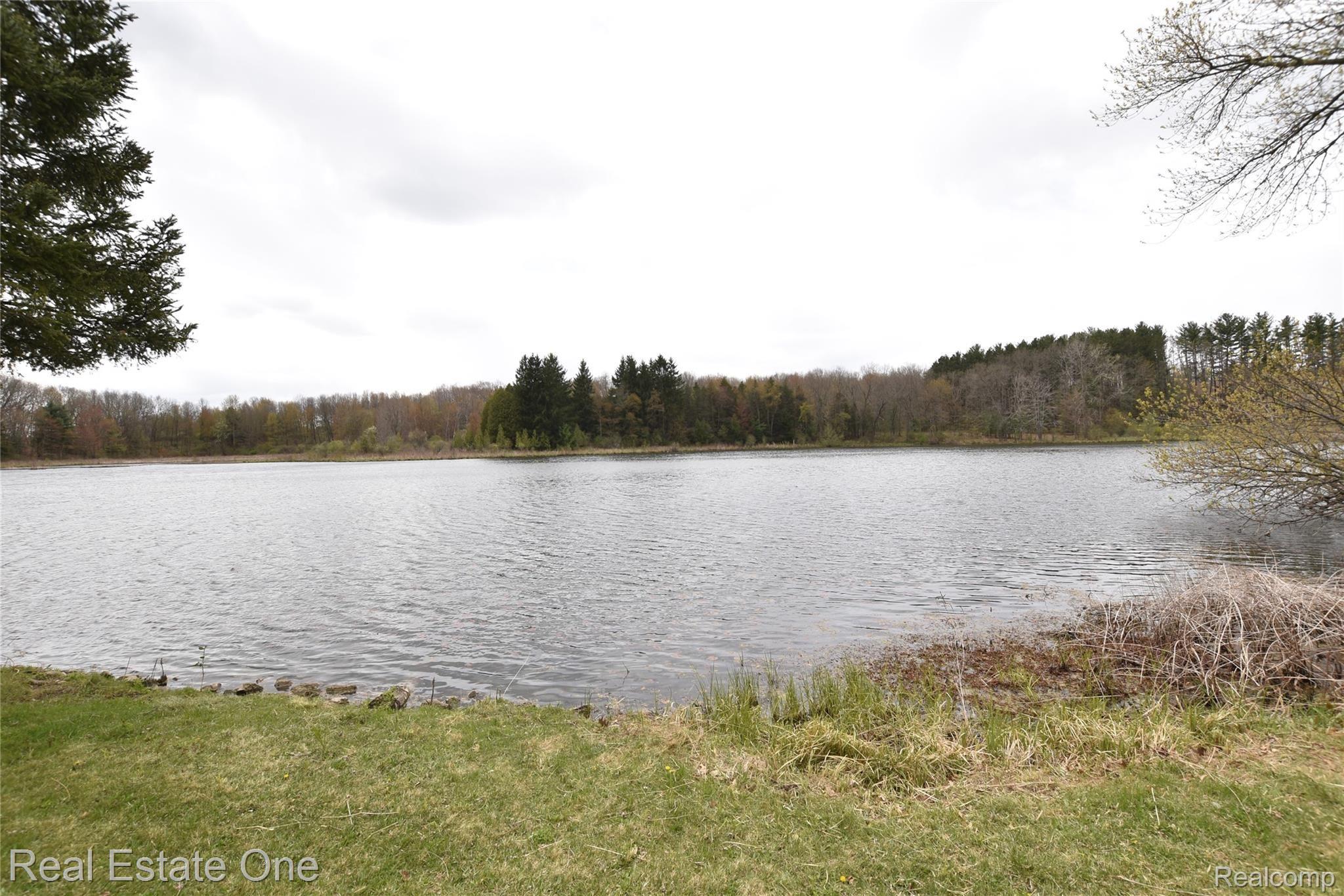 5797 Cullen Road Fenton, MI 48430 - Photo 39 of 44 DSC_0103.JPG