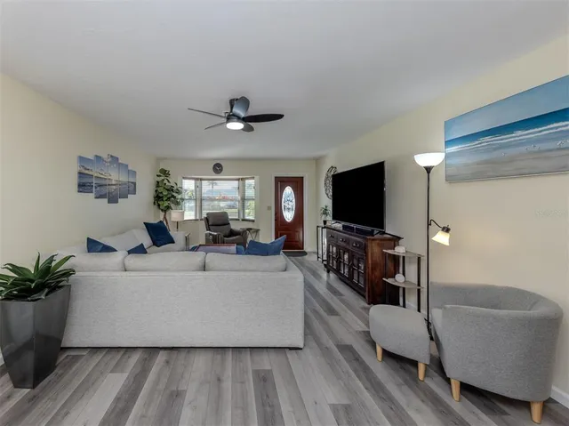 $349,900 | 1316 Poplar Avenue, Venice, FL 34285