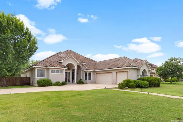 $899,000 | 30900 Wood Bine Way, Boerne, TX 78015