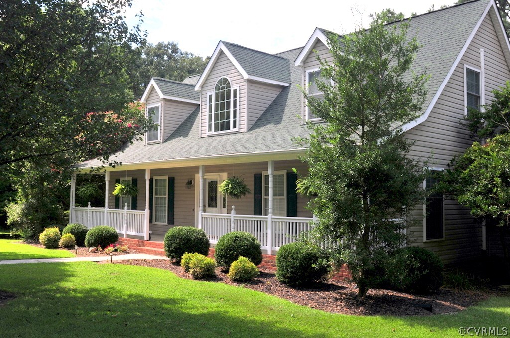 1885 Robertsons Road Blackstone, VA 23824 - Photo 2 of 48 Having a spacious front porch is one of many attra