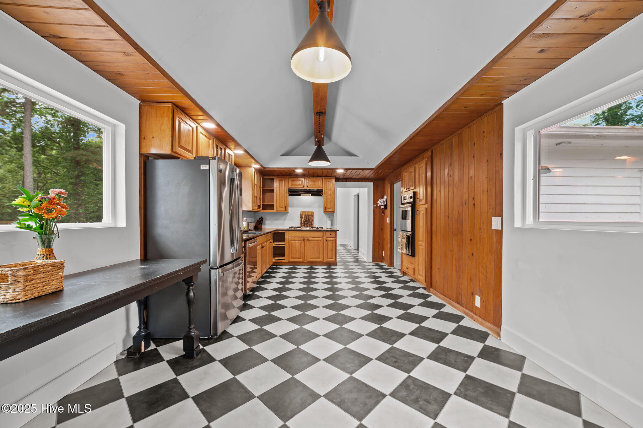 637 Hardison Road Bath, NC 27808 - Photo 13 of 48 1Kitchen-back