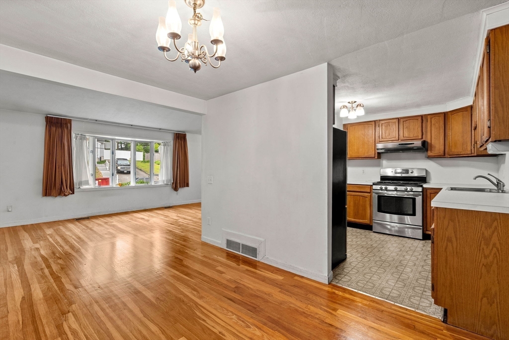 10 Pine Road Beverly, MA 01915 - Photo 10 of 42