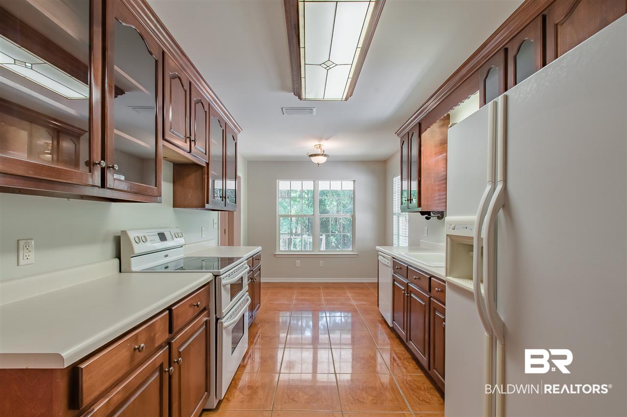 312 Marcella Avenue Daphne, AL 36527 - Photo 7 of 25 Kitchen