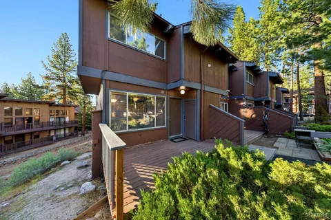 $435,000 | 1410 Ski Run Boulevard, Unit 10, South Lake Tahoe, CA 96150