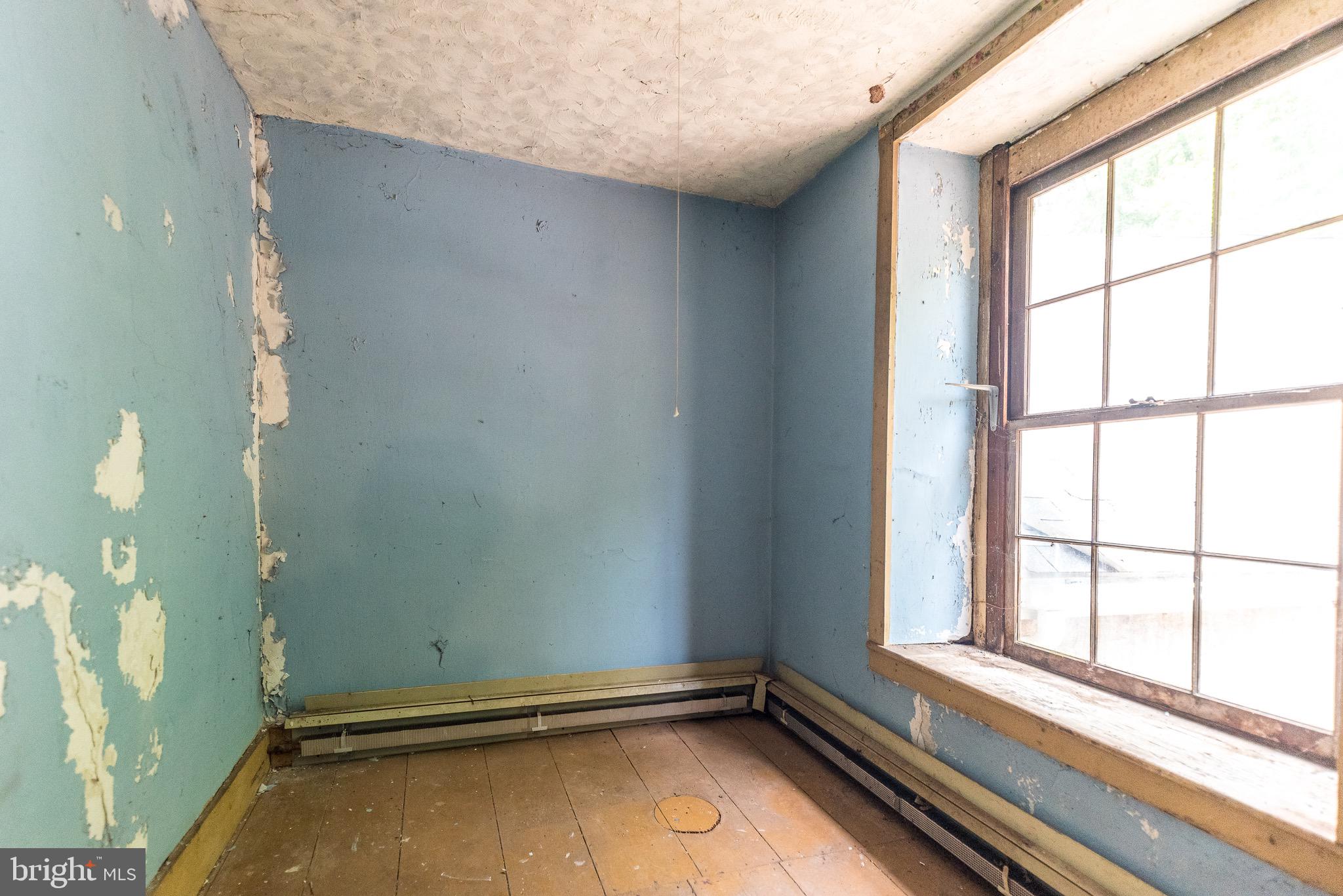 118 Geigel Hill Road Erwinna, PA 18920 - Photo 28 of 30 a view of an empty room and a window