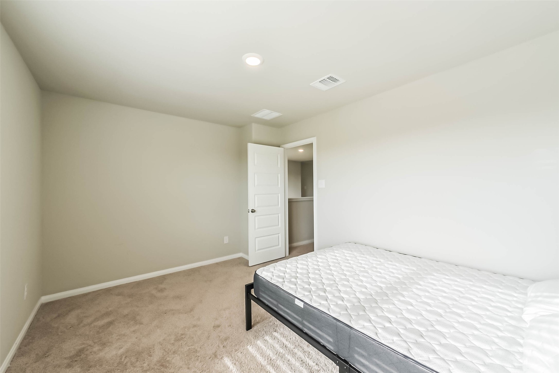 4907 Luke Matthew Drive Rosharon, TX 77583 - Photo 30 of 42 a bedroom with a bed and a window