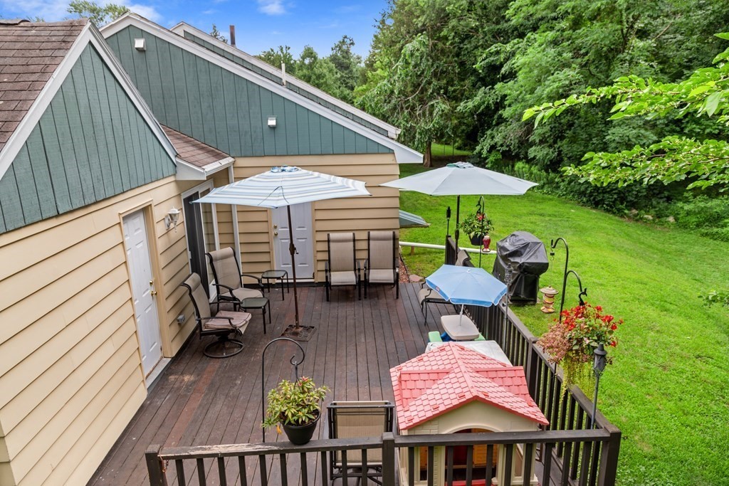 8 Spring Lane Saugus, MA 01906 - Photo 34 of 39 Gallery Image 34