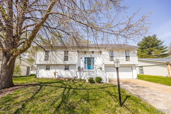 $260,000 | 3217 West Boulevard, Belleville, IL 62221
