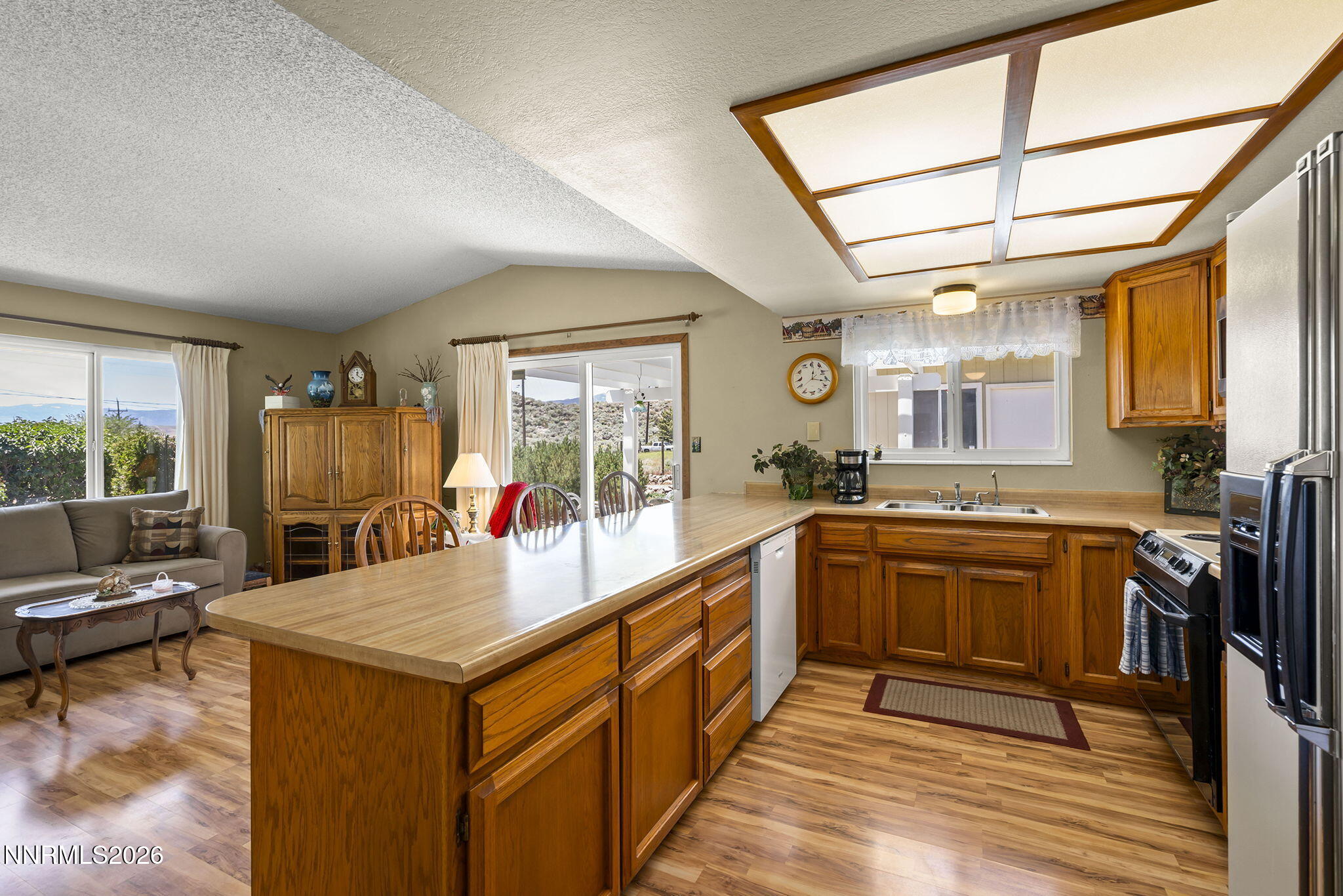 7615 Alameda Drive Reno, NV 89506 - Photo 14 of 30 14-web-or-mls-_DSC0194