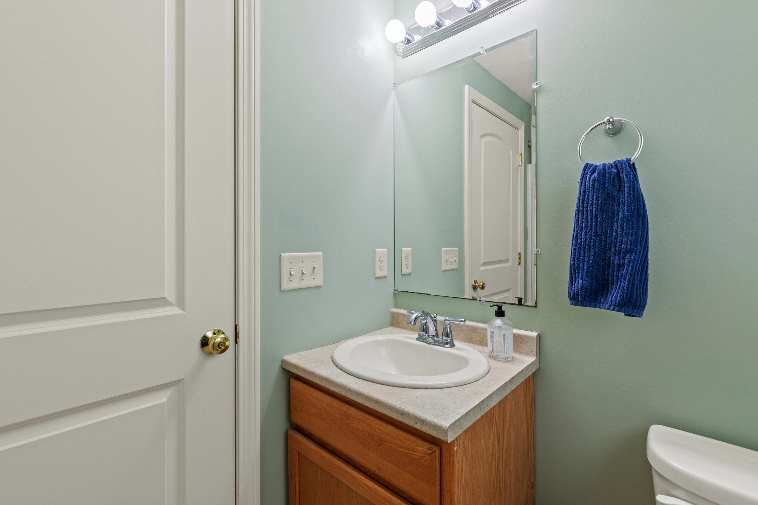 8 Justine's Way Saco, ME 04072 - Photo 13 of 44 38_8 justine_s way saco_025