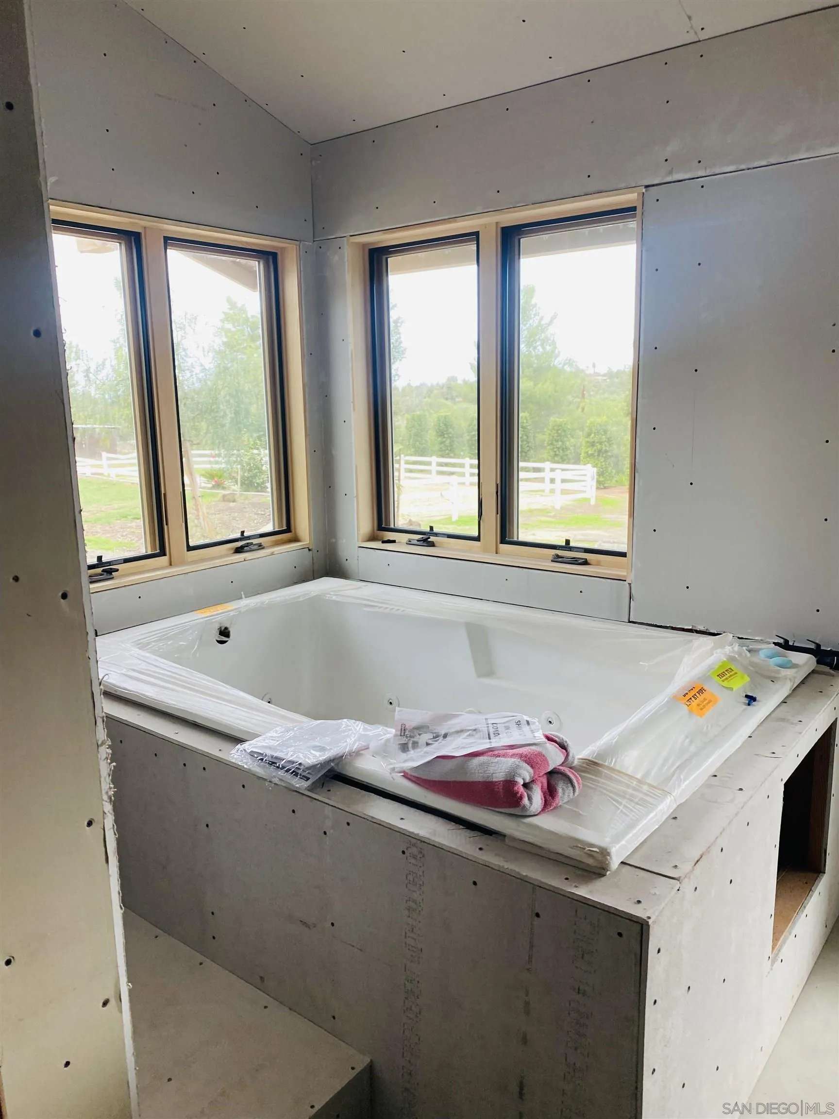 19170 Paradise Mountain Road Valley Center, CA 92082 - Photo 14 of 19