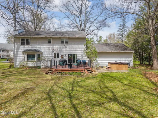 $659,000 | 34 Axbridge Lane, Bethlehem, NY 12054