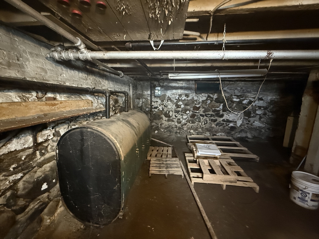 64 Suffolk Street Worcester, MA 01604 - Photo 22 of 24