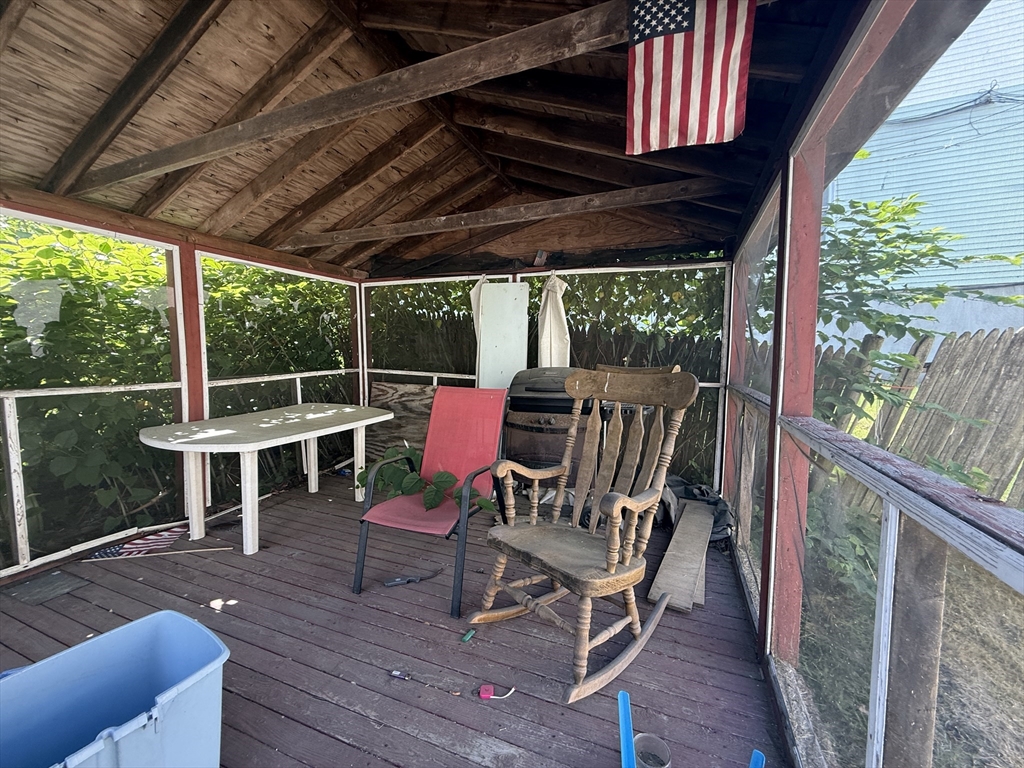 64 Suffolk Street Worcester, MA 01604 - Photo 23 of 24