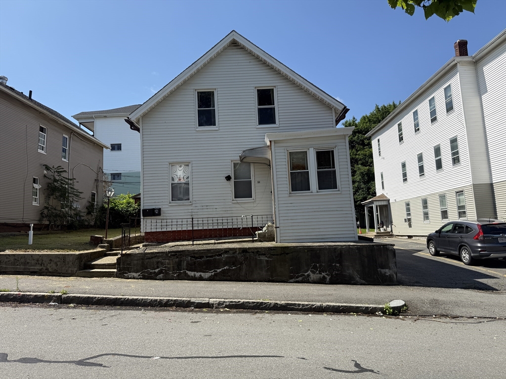 64 Suffolk Street Worcester, MA 01604 - Photo 3 of 24