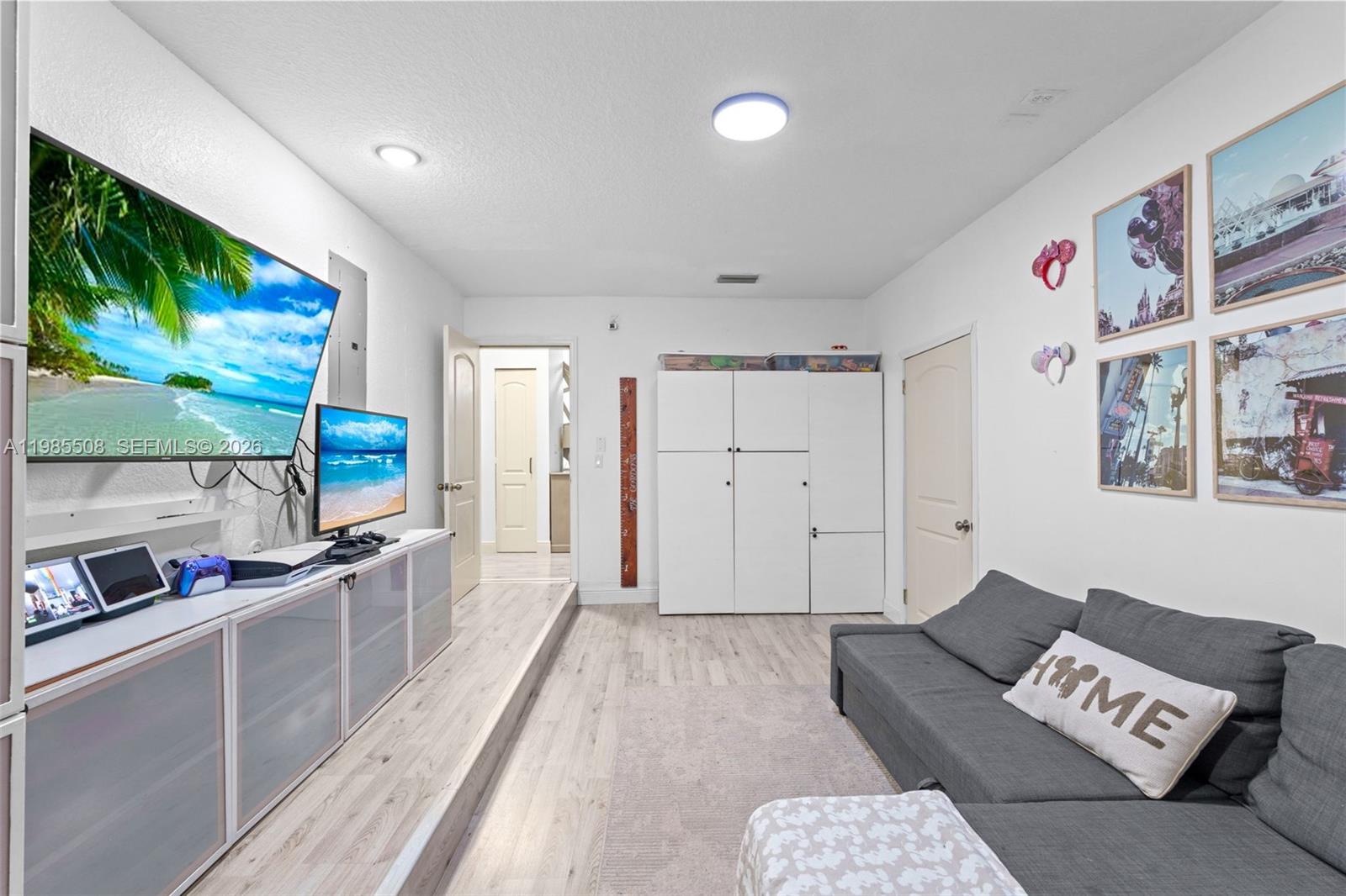 2590 Rampart Way North Cooper City, FL 33026 - Photo 17 of 40