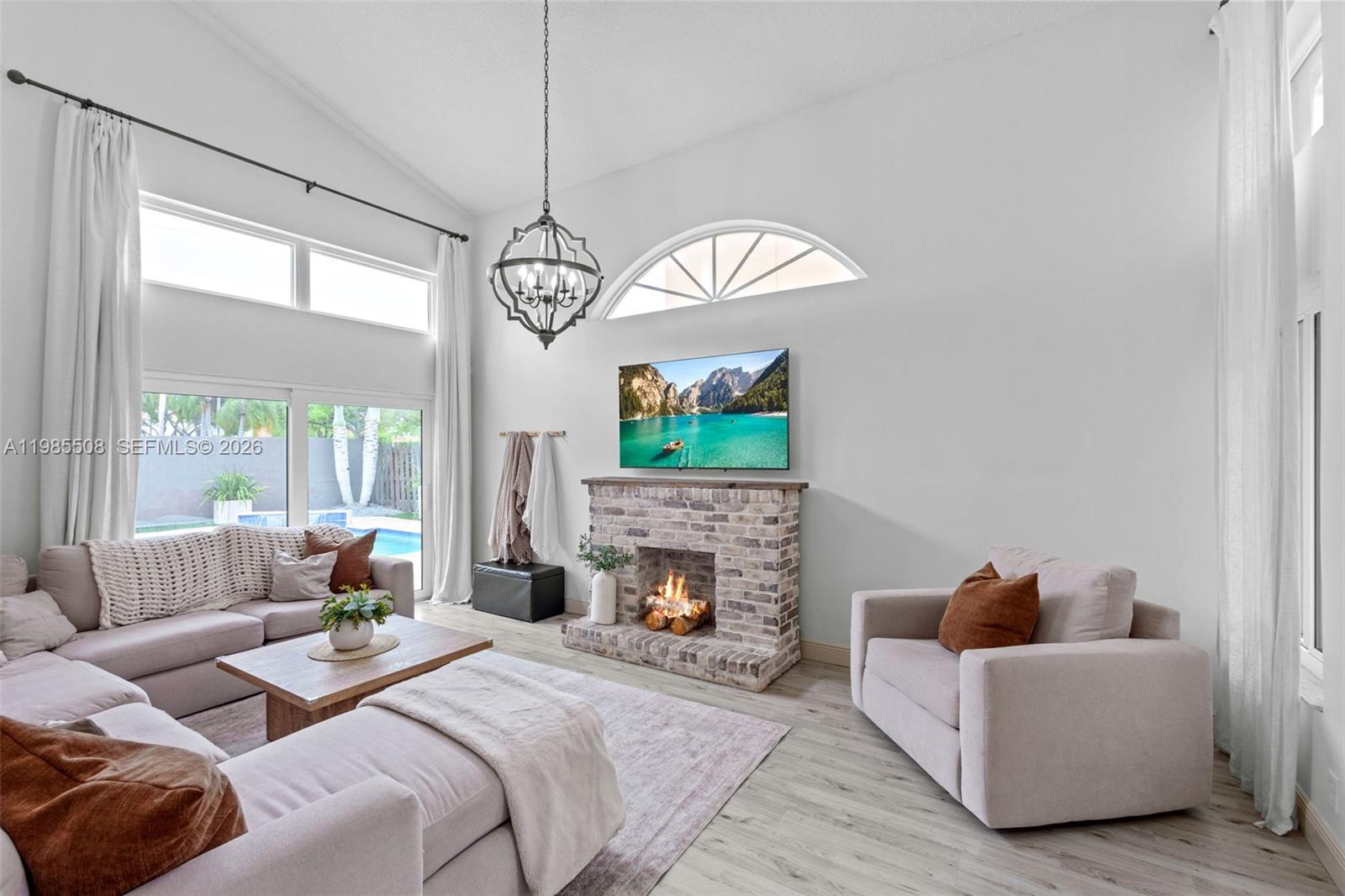 2590 Rampart Way North Cooper City, FL 33026 - Photo 6 of 40