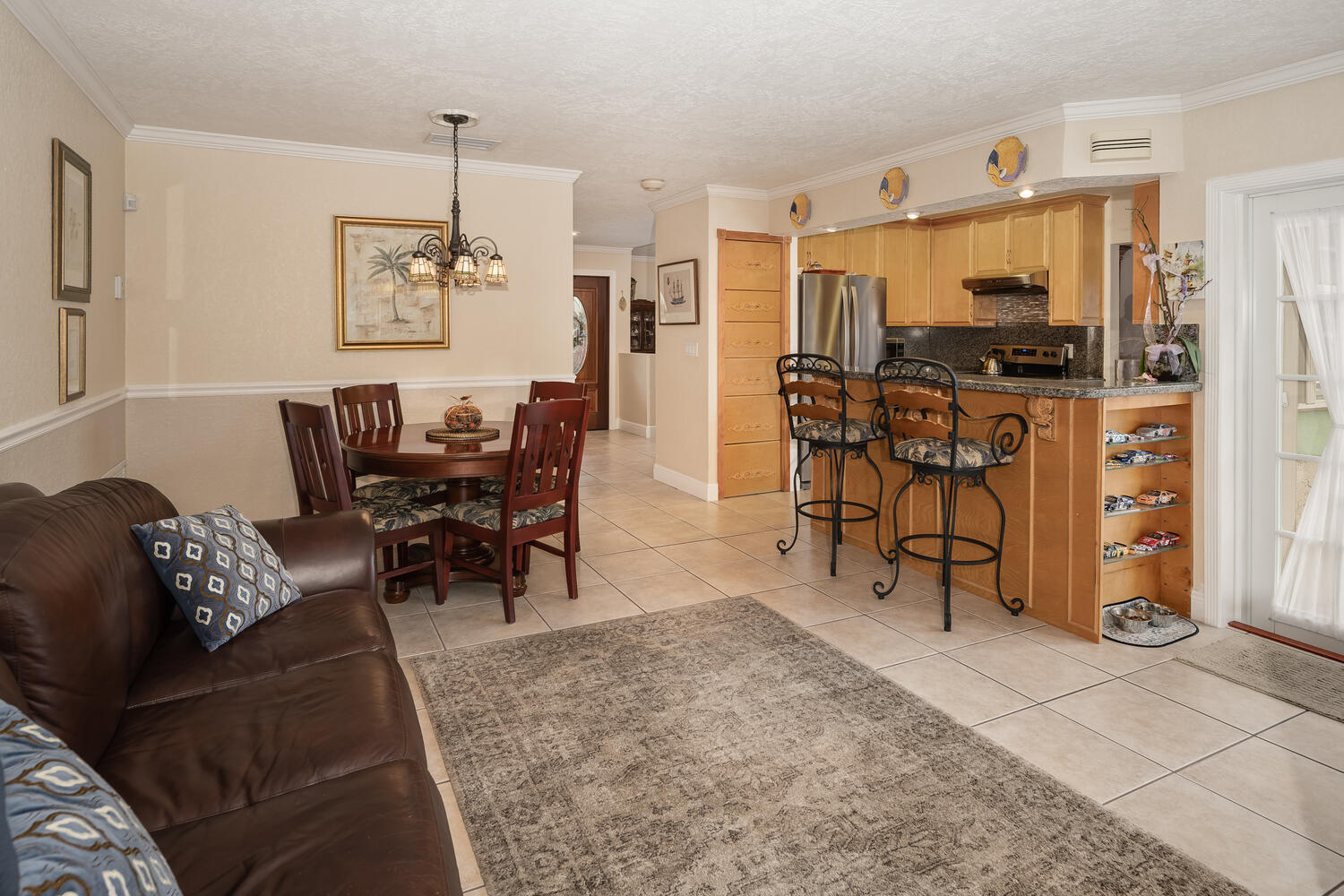 9192 Edgemont Lane Boca Raton, FL 33434 - Photo 10 of 24 Living