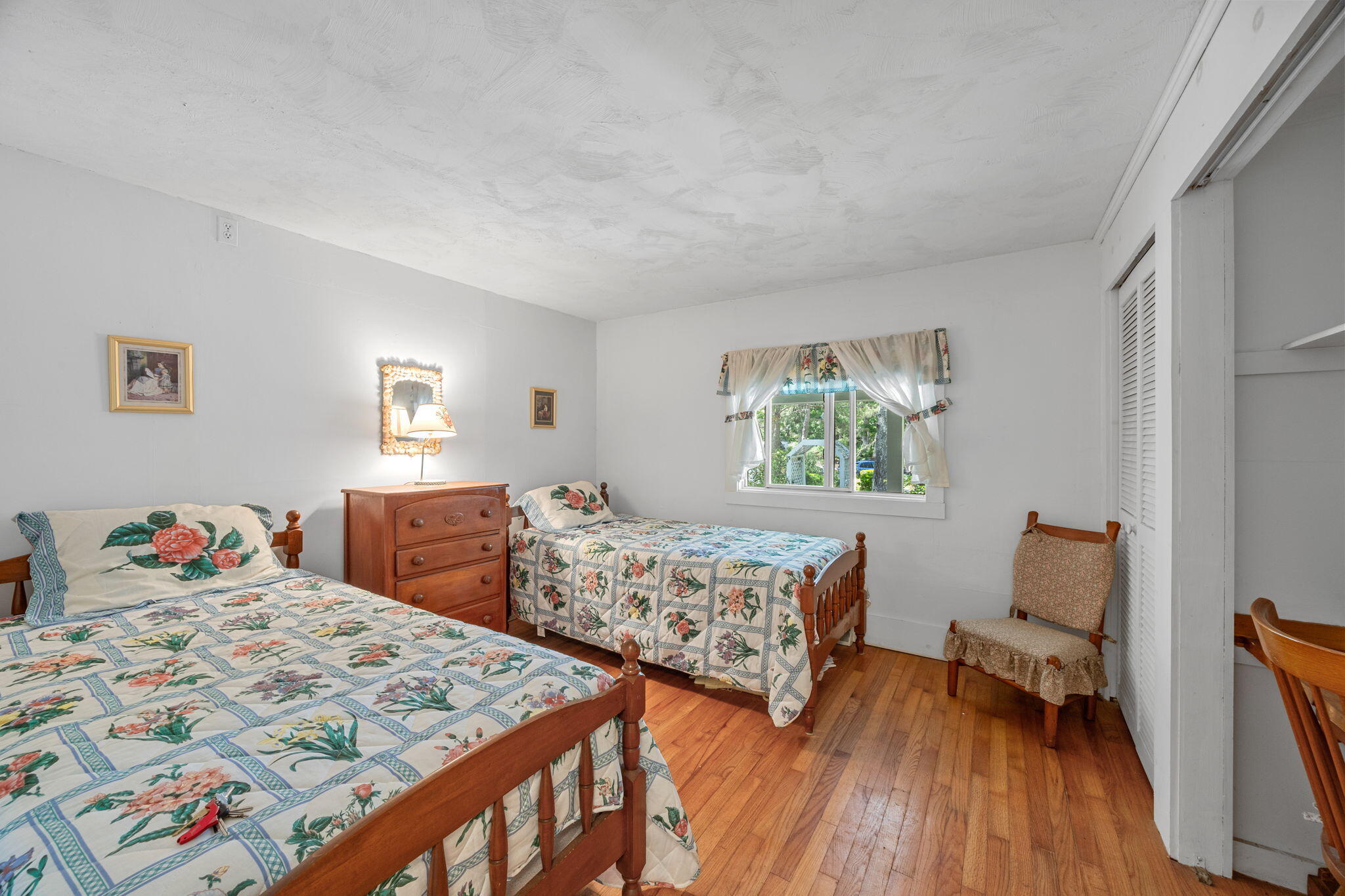 166 James Circle Mashpee, MA 02649 - Photo 23 of 76 16-web-or-mls-166-james-cir