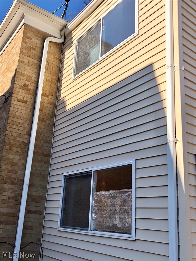3237-3239 Warren Road Cleveland, OH 44111 - Photo 7 of 10 Gallery Image 7