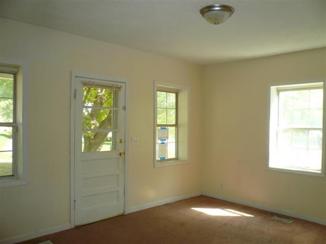 103 Spring Creek Road Estill Springs, TN 37330 - Photo 3 of 10 Gallery Image 3