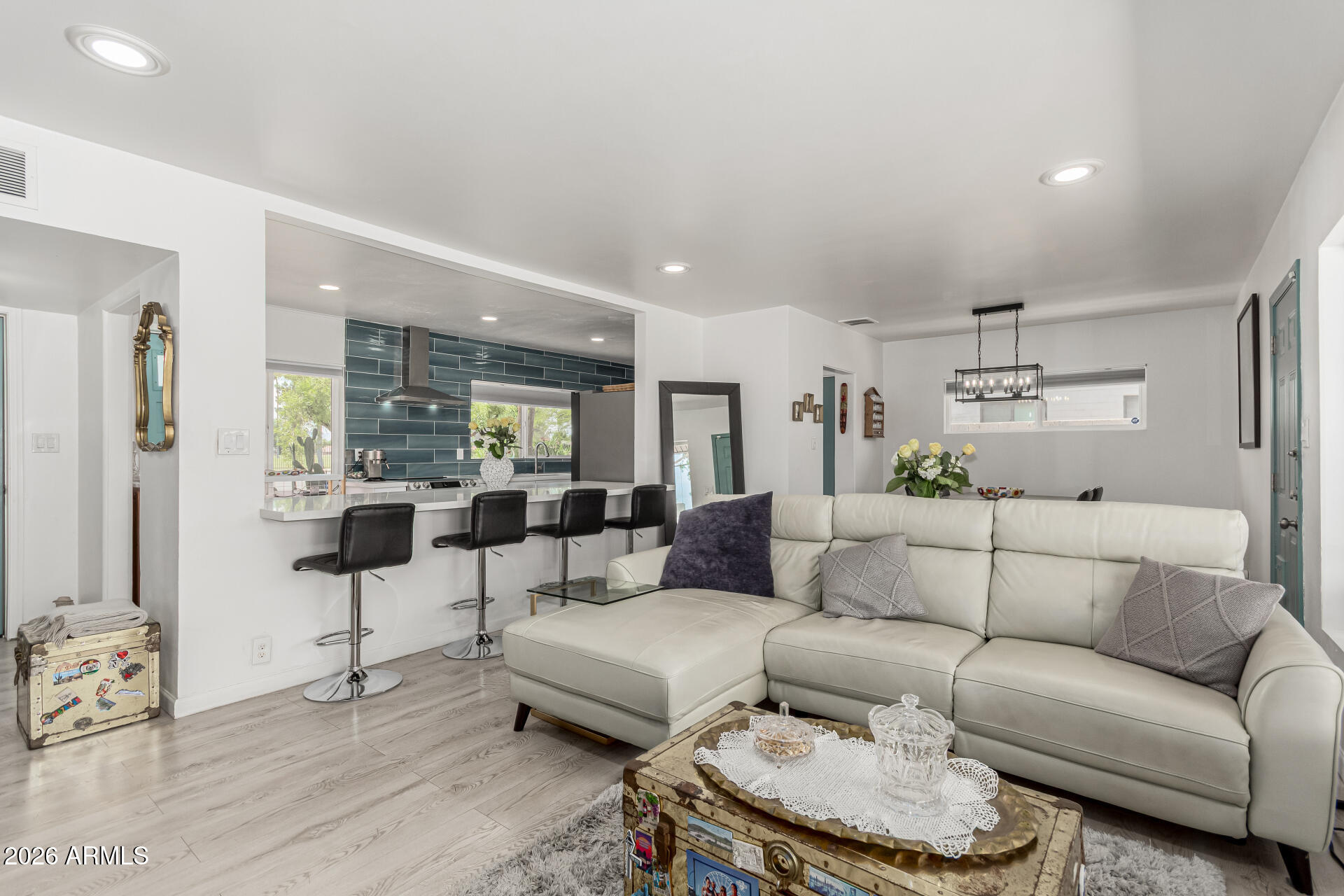 1814 West Thomas Road Phoenix, AZ 85015 - Photo 13 of 44 12 - Thomas 1814