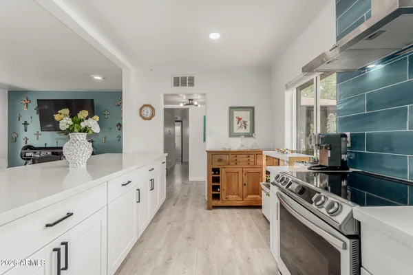$569,000 | 1814 West Thomas Road, Phoenix, AZ 85015