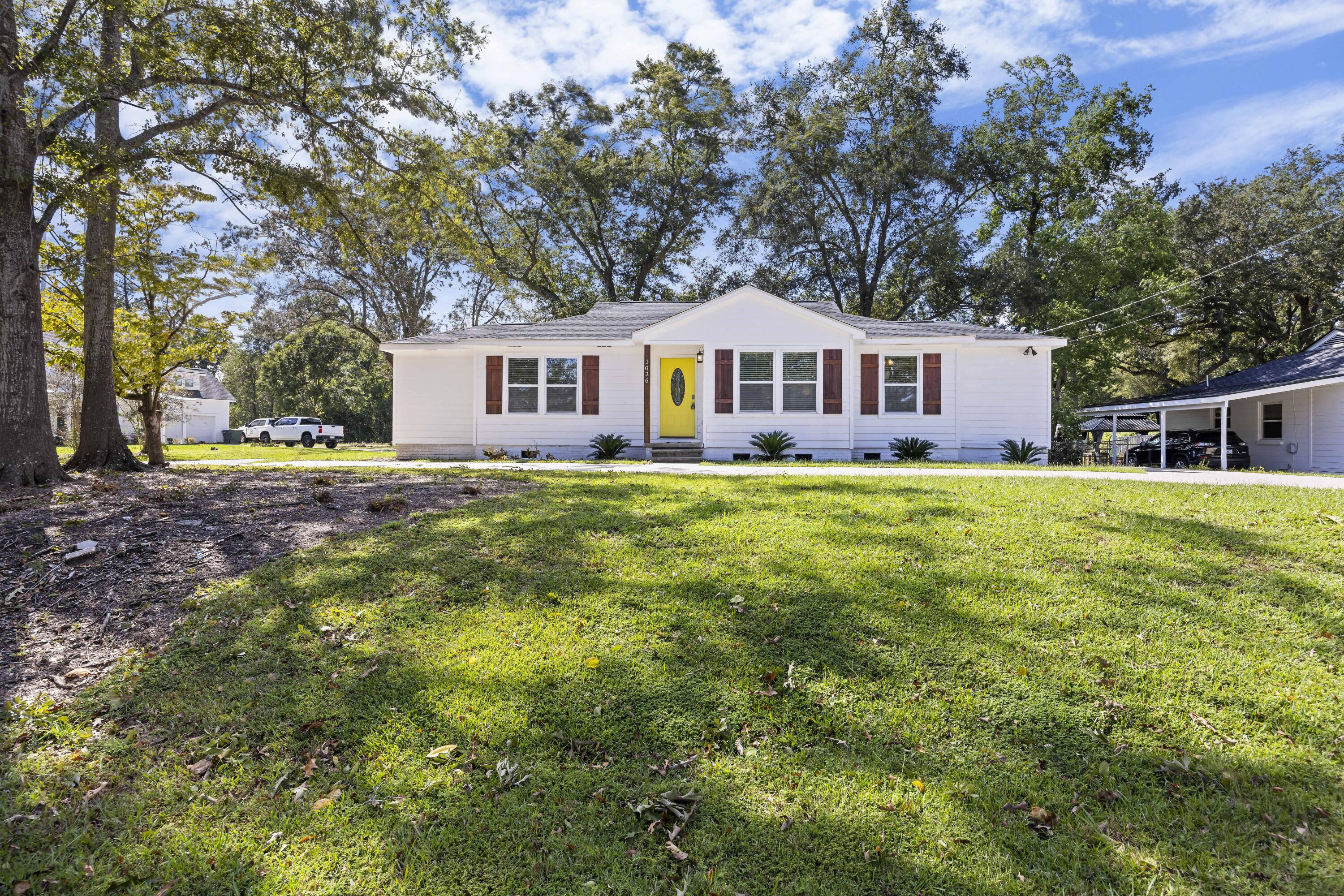 1026 Holcombe Road Hanahan, SC 29410 - Photo 23 of 23 243A5489
