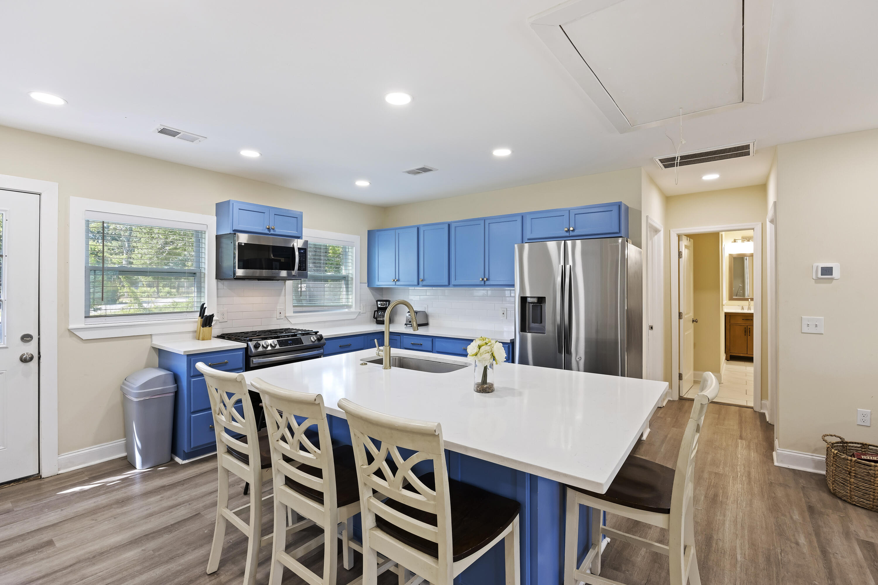 1026 Holcombe Road Hanahan, SC 29410 - Photo 9 of 23 243A5319