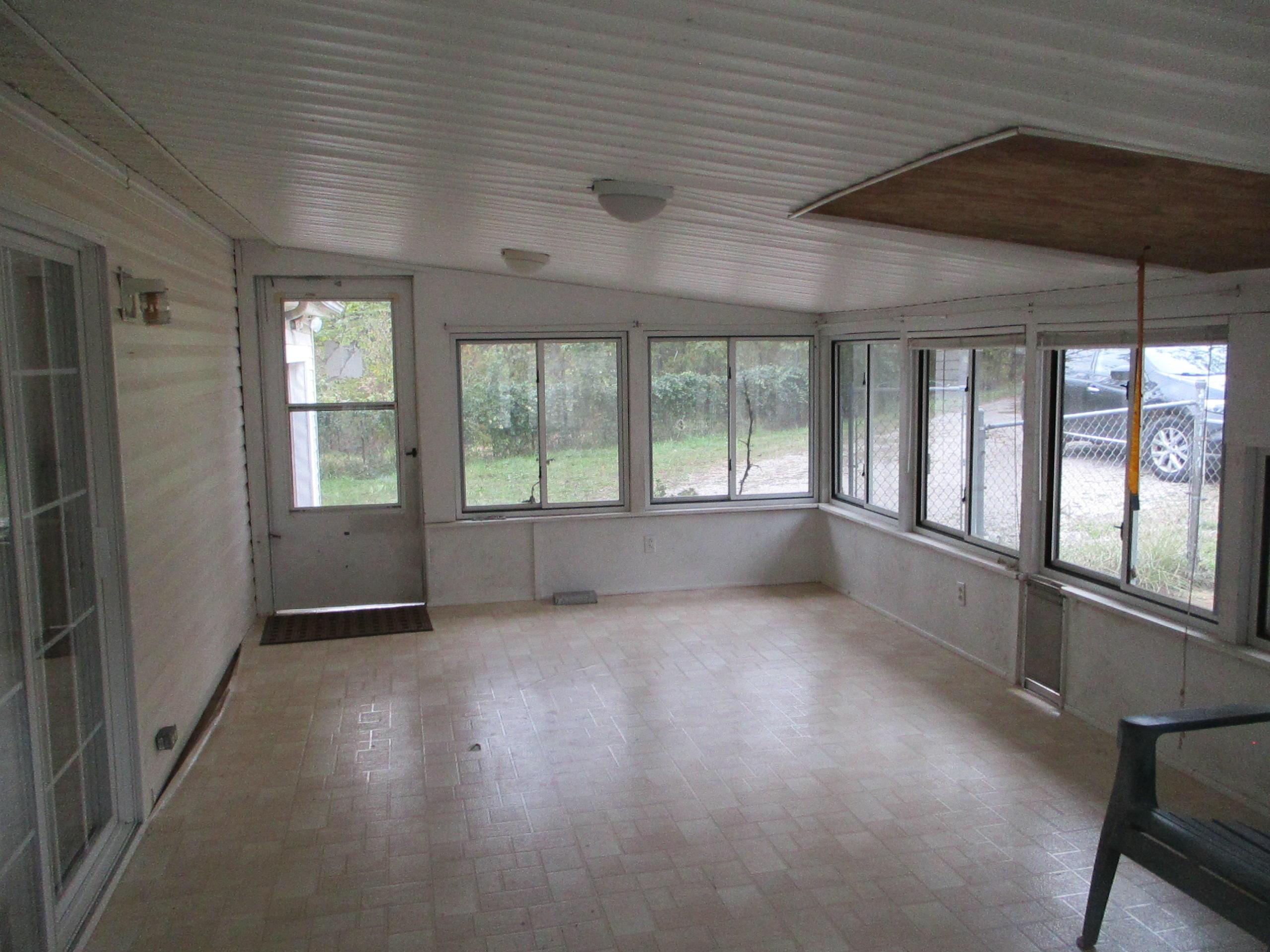 760 J W Barbee Road Jackson, OH 45640 - Photo 9 of 21 Gallery Image 9