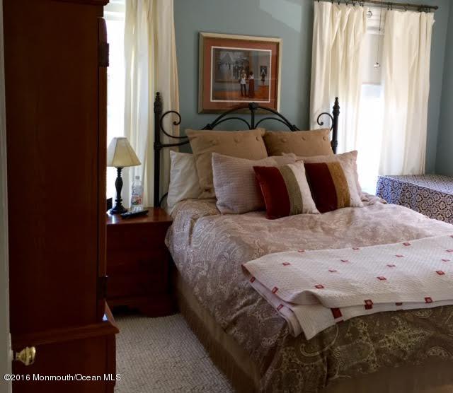 890 River Road Fair Haven, NJ 07704 - Photo 17 of 28 890 RR BR g