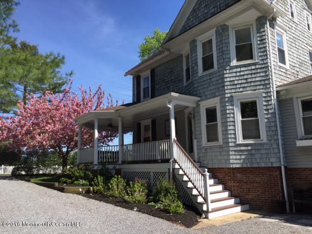 890 RR Side House