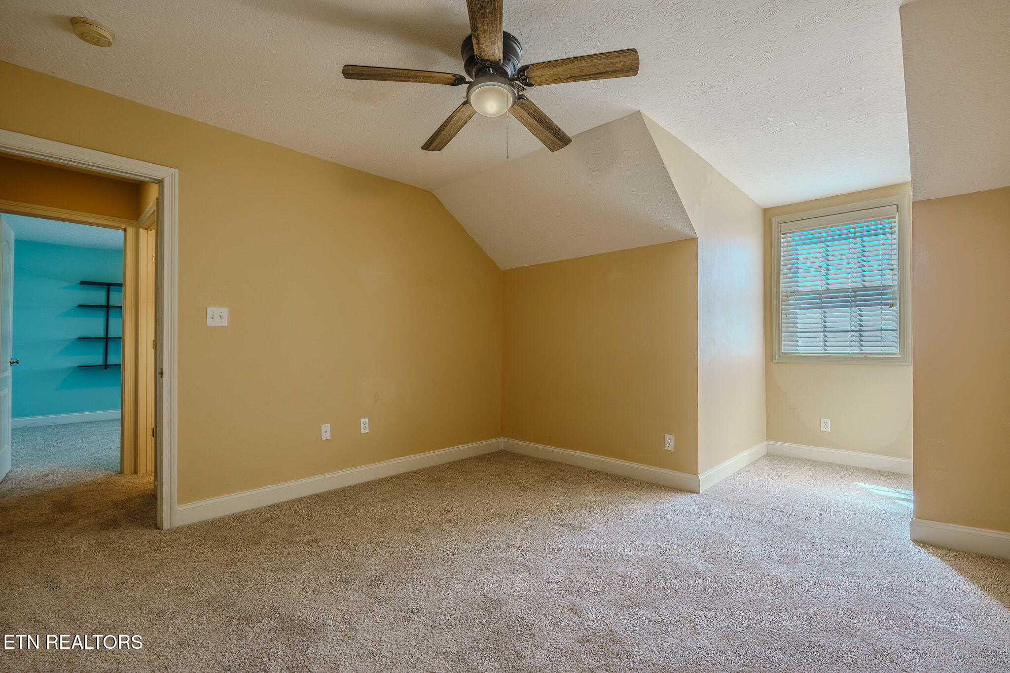 7318 English Park Way Corryton, TN 37721 - Photo 19 of 24 15-web-or-mls-_DSC3506-HDR