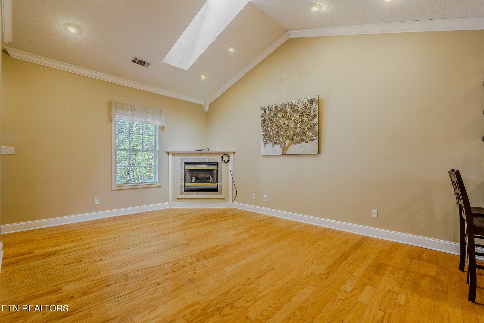 7318 English Park Way Corryton, TN 37721 - Photo 8 of 24 Tons of Naturel Light