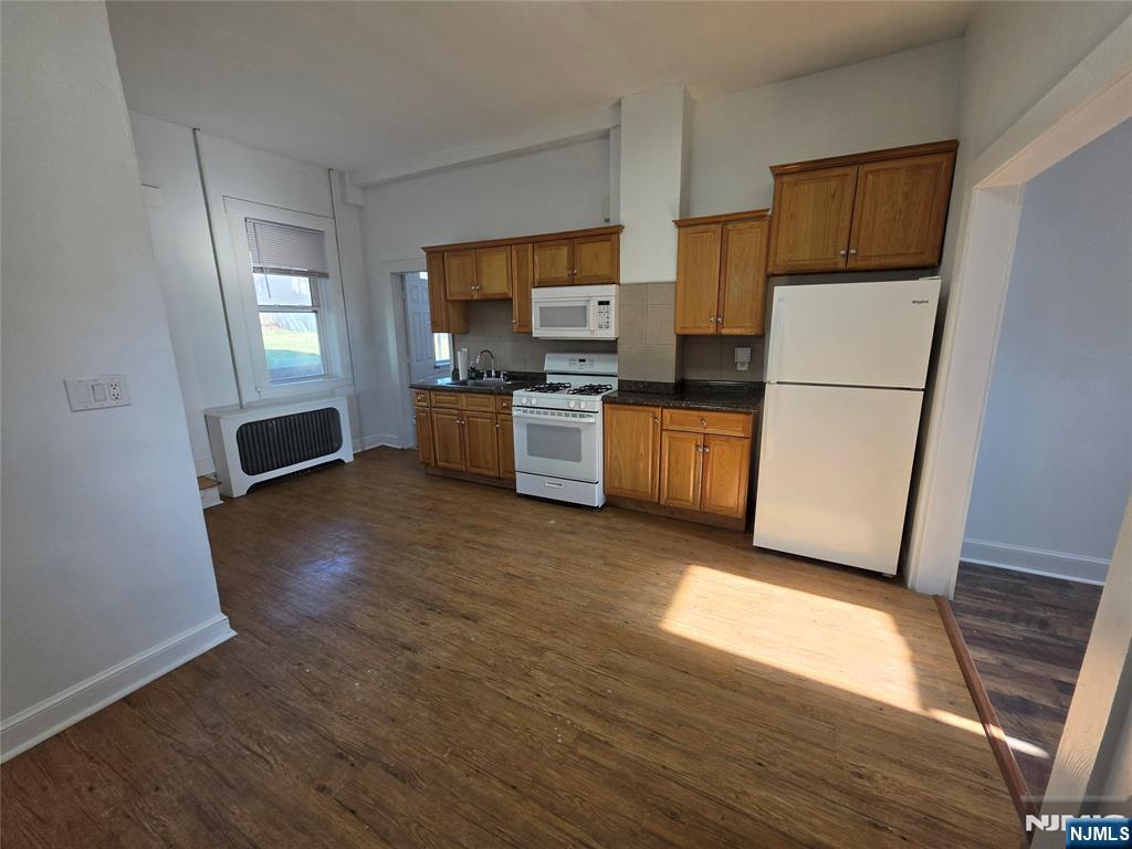 207 Westervelt Place, Unit 1 Lodi, NJ 07644 - Photo 6 of 10