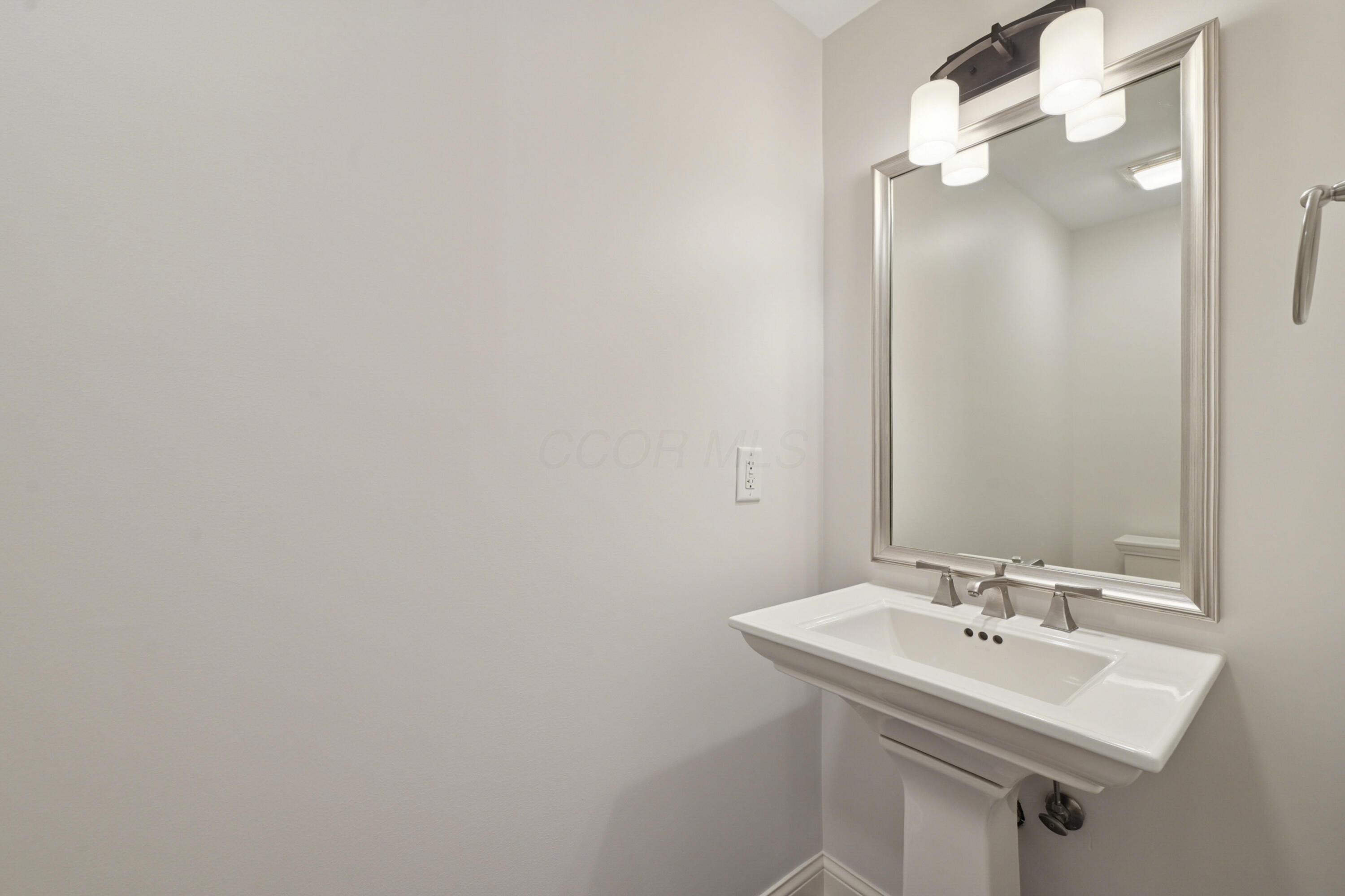 3175 Tremont Road, Unit 215 Columbus, OH 43221 - Photo 33 of 66 31-print-Tremont Rd-S2207-031